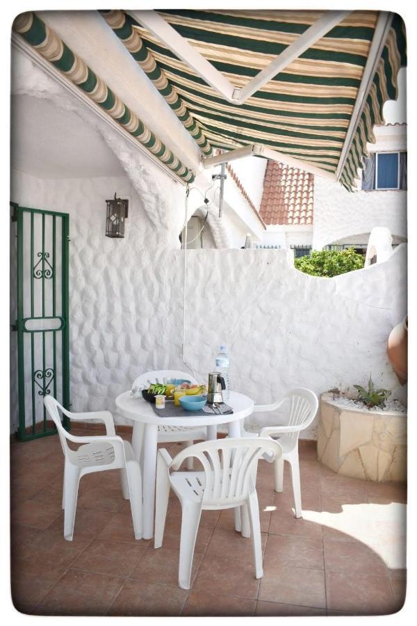 Margherita'S Apartment San Eugenio Costa Adeje Exterior foto